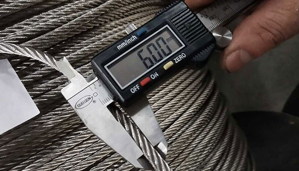 鋼卷吊帶平時(shí)如何維護(hù)？How to maintain the steel coil sling?